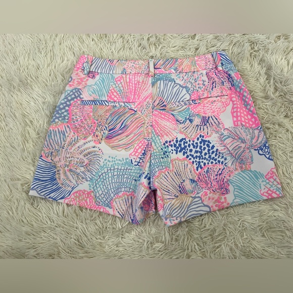 Lilly Pulitzer Callahan Shorts - size 2 - NWT - multi roar of seas print - Picture 3 of 7